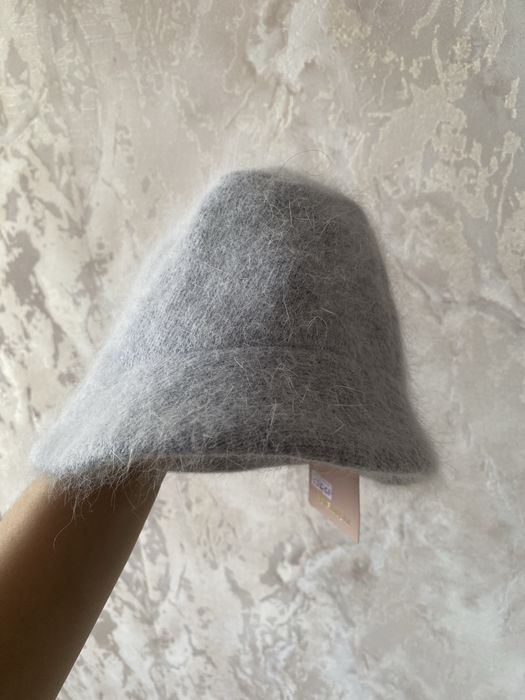 Продам шапку трикотажный