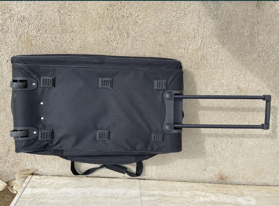 Troler, geantă in stare foarte bună