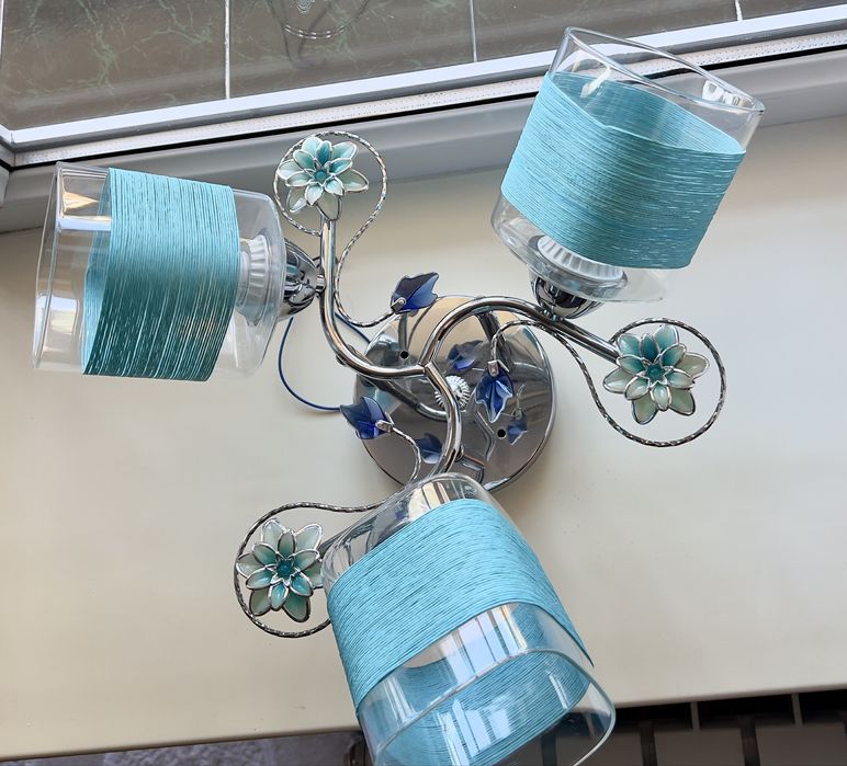 Люстра в хорошем состоянии