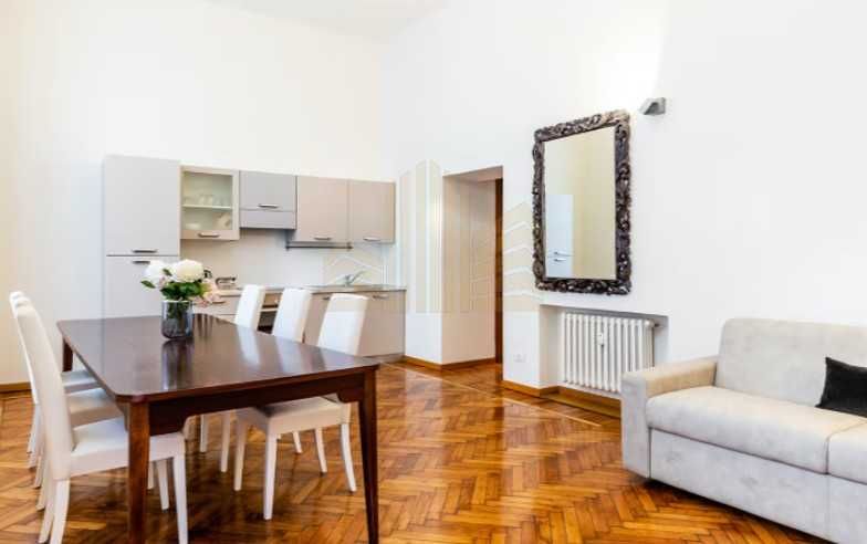 Дава се под наем Двустаен апартамент в Пловдив, Център - 42 кв.м за 147.9 € - Снимка #1