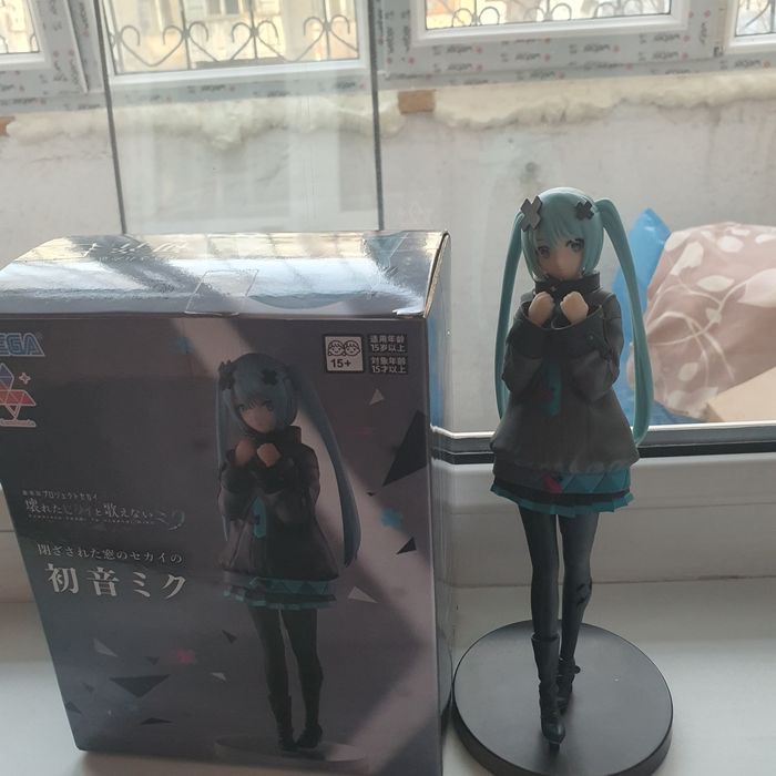 Продам фигурку Мику оригинал от сеги