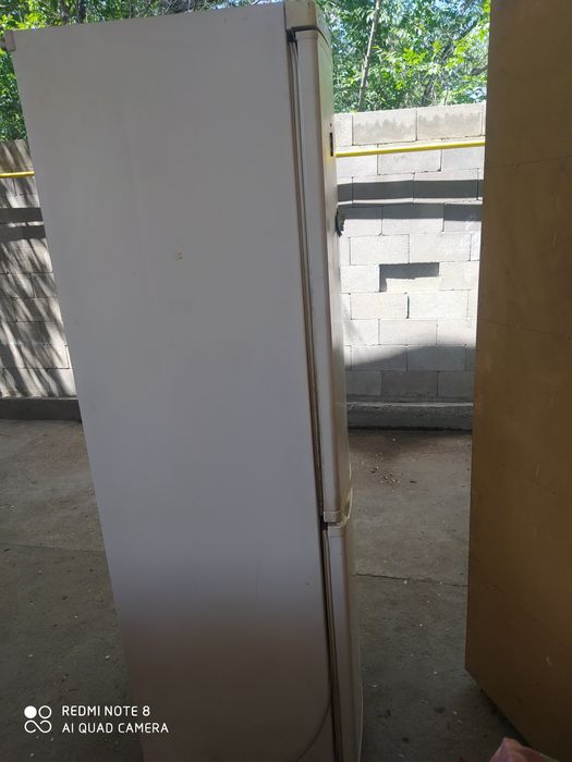 Продам холодильник