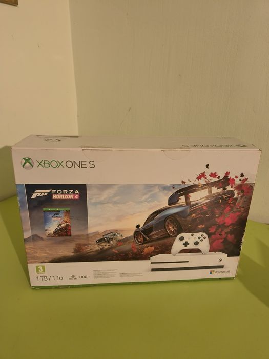 Xbox One S 1TB, utilizat