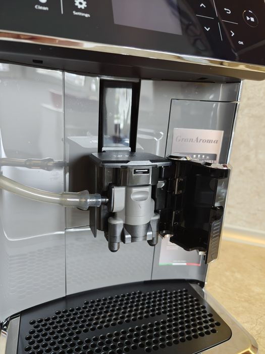 Нова! Кафеавтомат Saeco SM6580/10 GranAroma