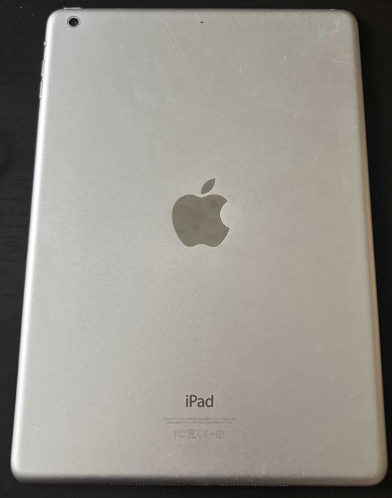 Лаптопи (Lenovo, Toshiba) и Ipad Air