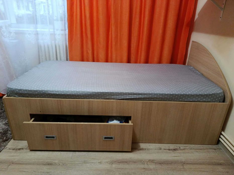 Vand pat 1 persoana .