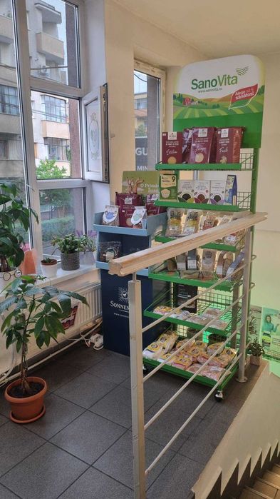 Vând dotări complete magazin naturist