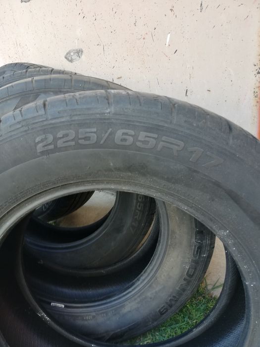 Гуми 225 65 17 летни за джип 4 броя