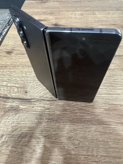Продам Samsung Z fold 5