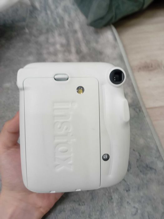 Instax mini 11 продам