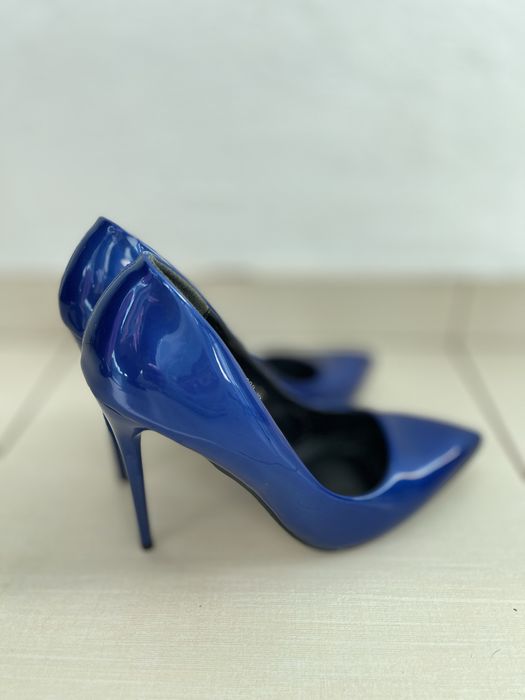 Дамски обувки на Тенденз