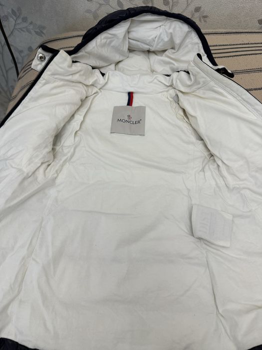 Пуховое пальто moncler оригинал