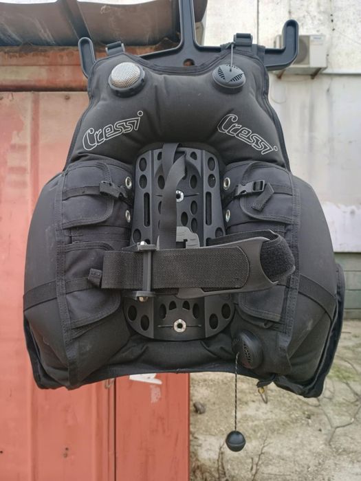 Водолазна жилетка Cressi