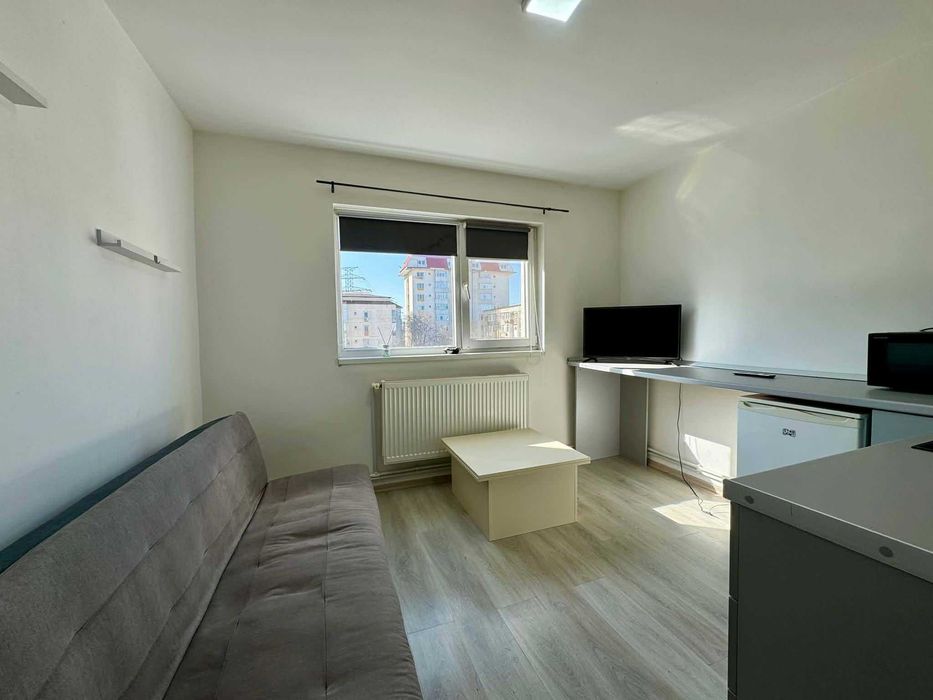 Garsonieră de închiriat Bulevardul Poitiers / bloc nou