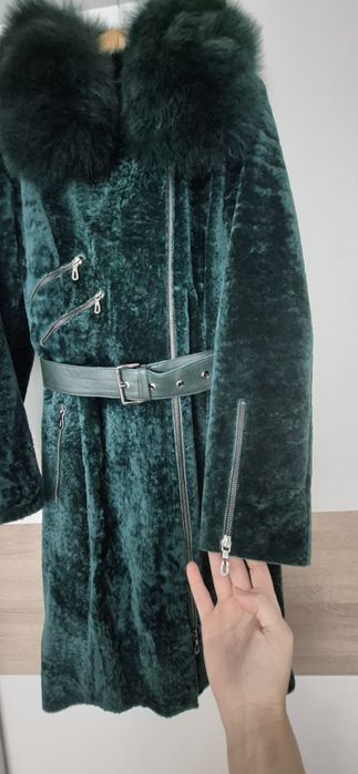 Палто / кожух от естраган, естествена кожа и лисица