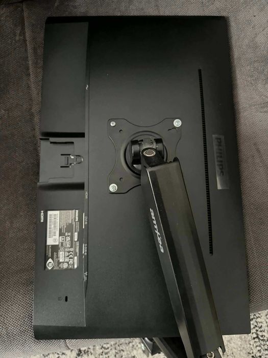 Monitor PHILIPS 23.8″ 60Hz