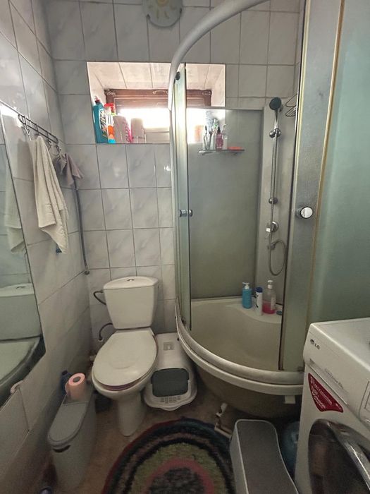 Продаётся 4- комнатный дом на Защите