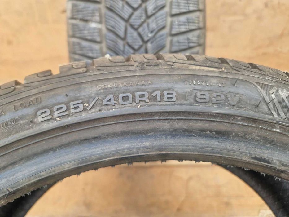 2 Goodyear R18 225/40 Зимни гуми  DOT2920