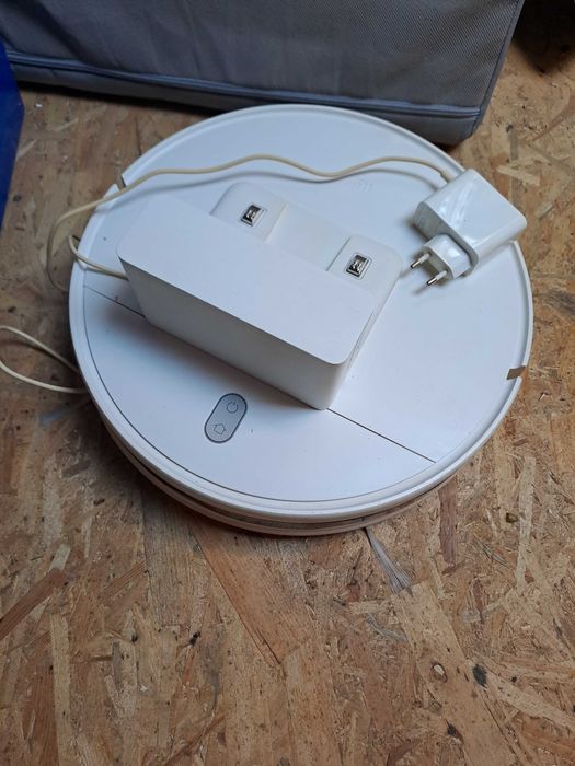 Robot aspirator Xiaomi Mi mop essential