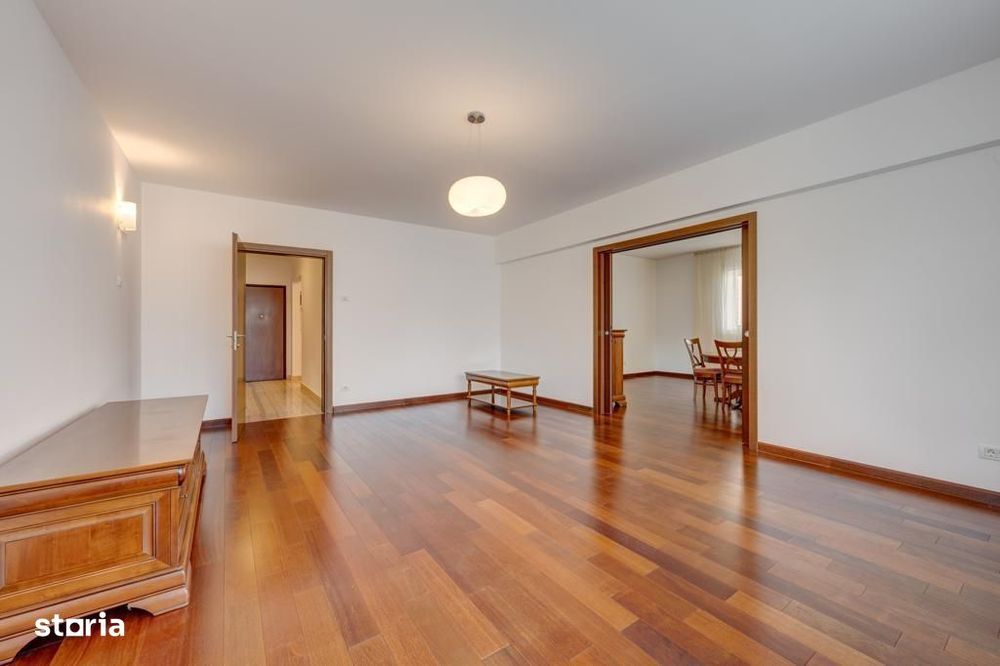 Apartament 3 camere + parcare Polona/Dacia