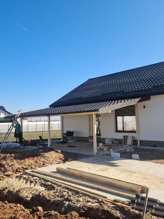 Reparați, acoperișuri construcții la cheie