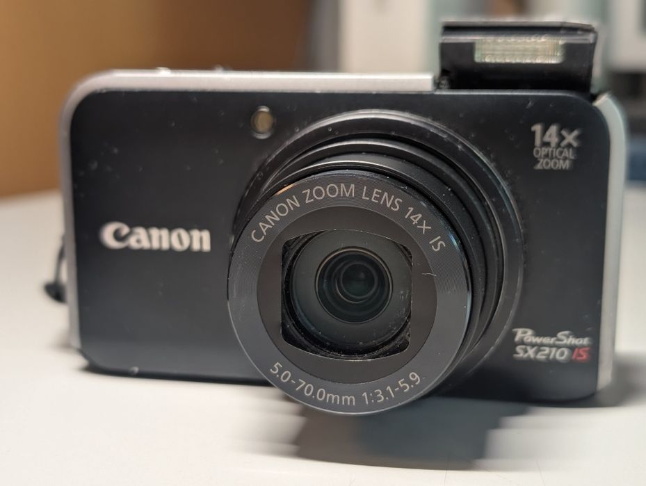 Aparat foto Canon SX 210 IS PowerShot