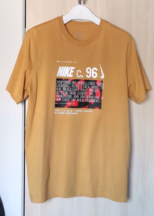 Tricou bărbați Nike  Basketball Circa wheat gold  marimea L ca nou