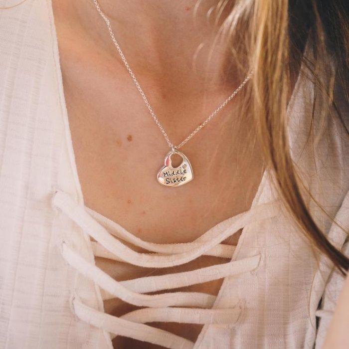 Красиви гривни, колиета,обеци с кристали сваровски или камъни цирконий