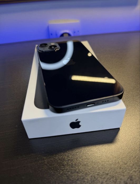 iPhone 13 128GB baterie 100%