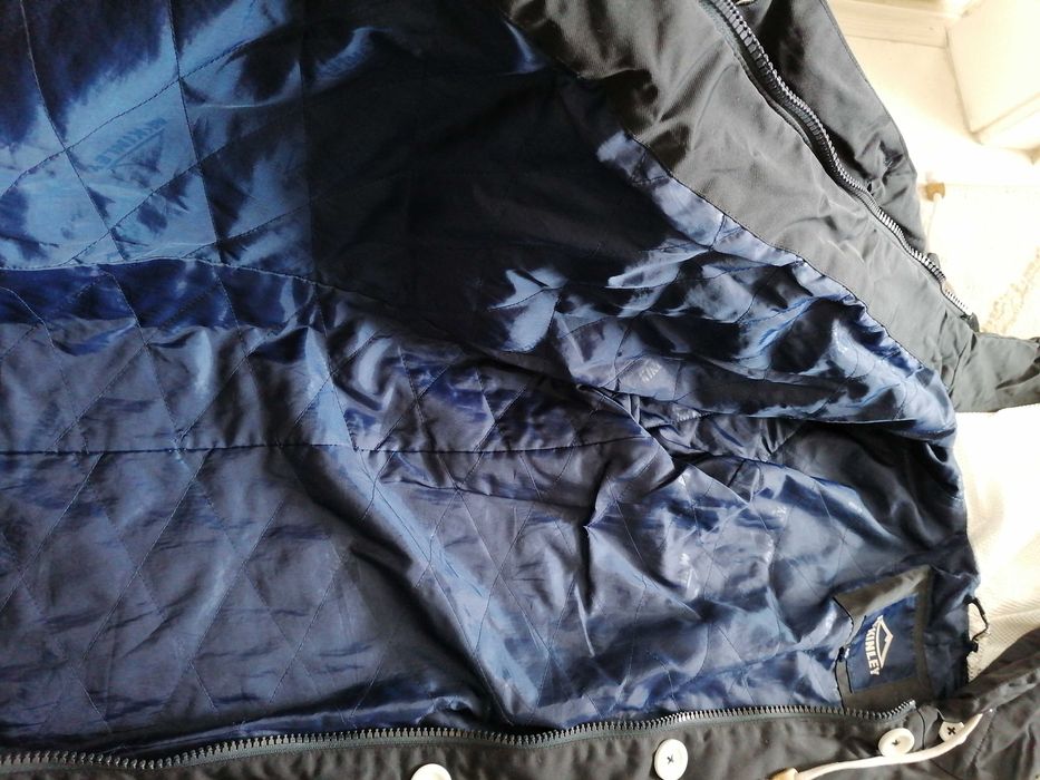 Дамско спортно яке Mckinley