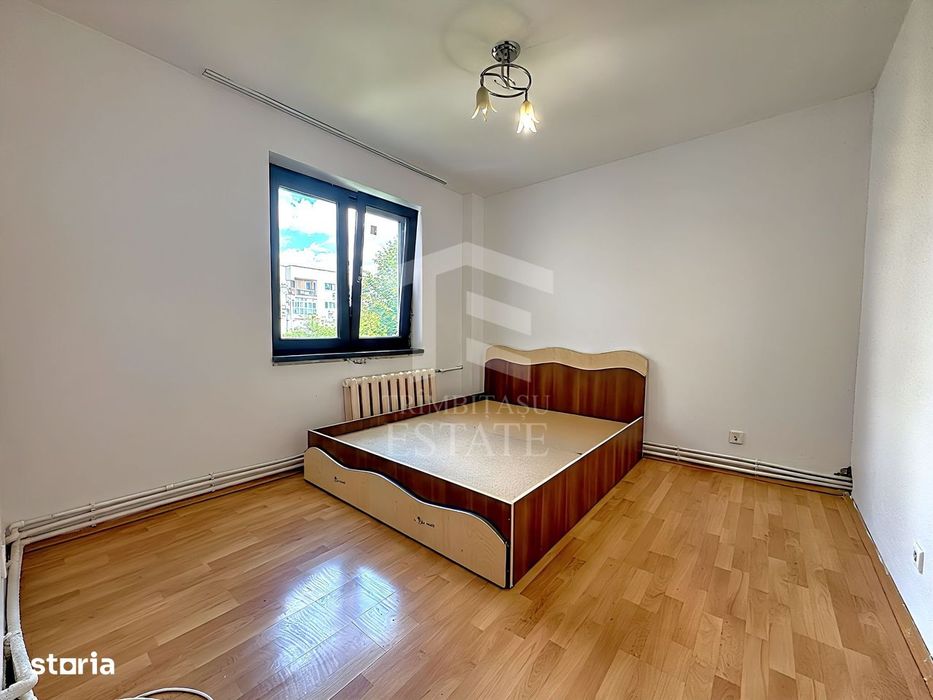 3 camere et 3 bloc 1981 2 băi Centrală proprie Metrou Gorjului 7 min