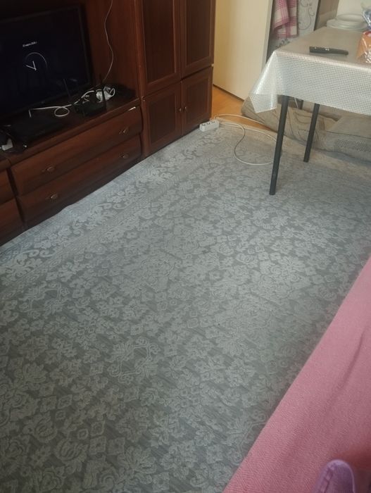 Палас 2*3 в очень хорошем состоянии