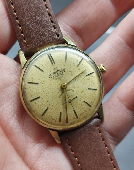 Красивые старинные мужские часы Cornavin Geneve Швейцарские