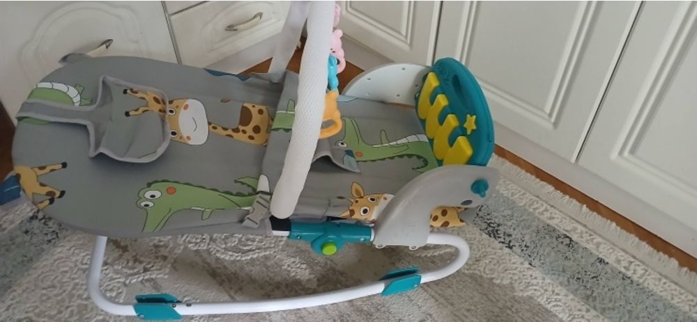 Продам шезлонг (детский)