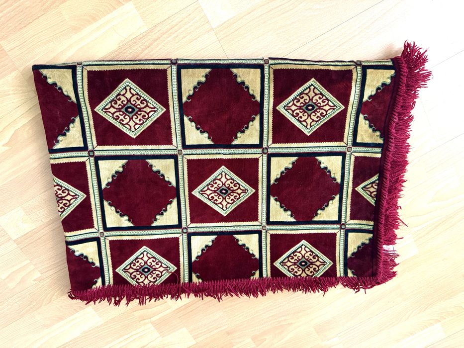 Покрывлы на кровать, диван