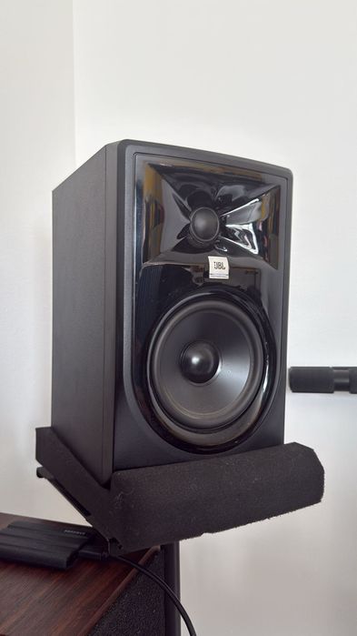 Monitoare audio studio JBL LSR 305 MK2