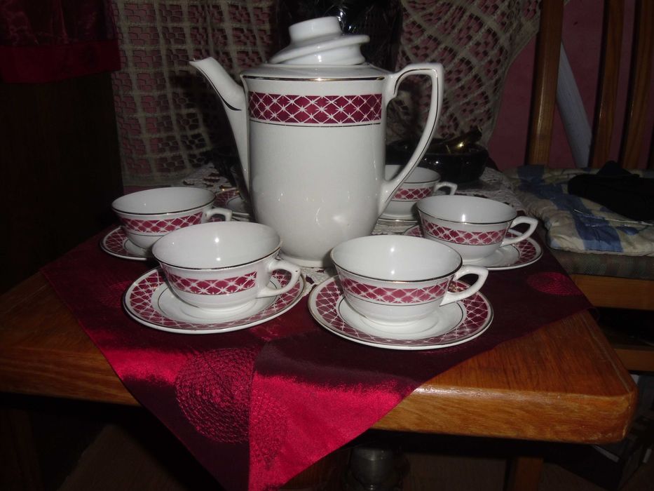 serviciu cafea  portelan plonez vechi .