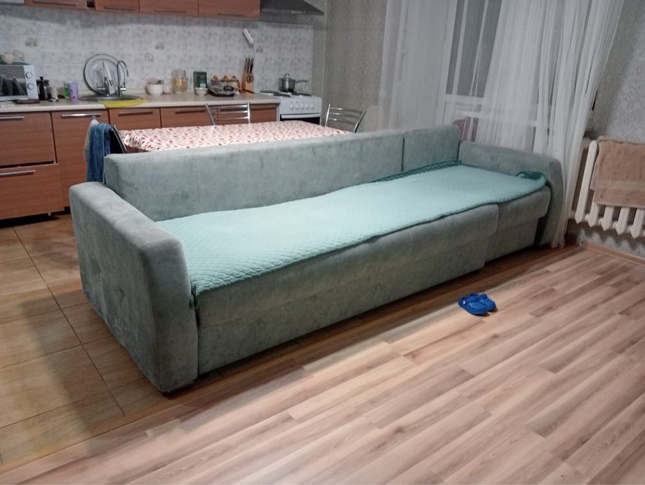 Продам срочно диван