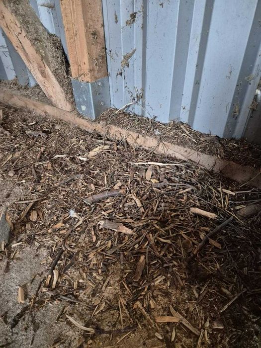 Tocator paie si crengi