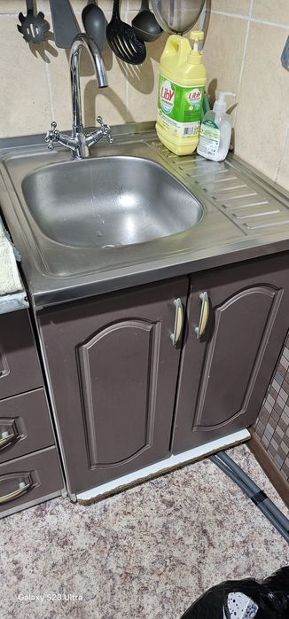 Продаётся б.у кухонный гарнитур