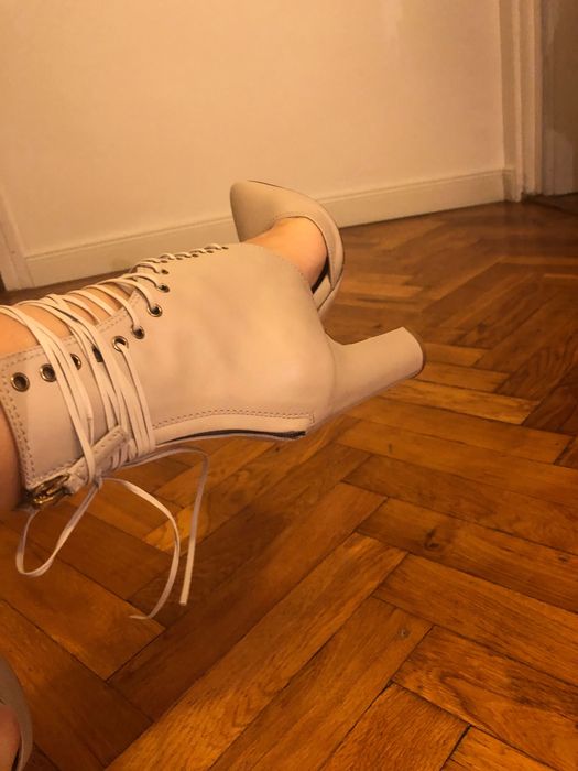 Pantofi Salvatore Ferragamo preț redus