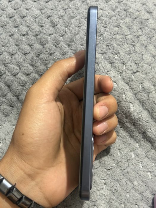 Продаю телефон vivo v25e