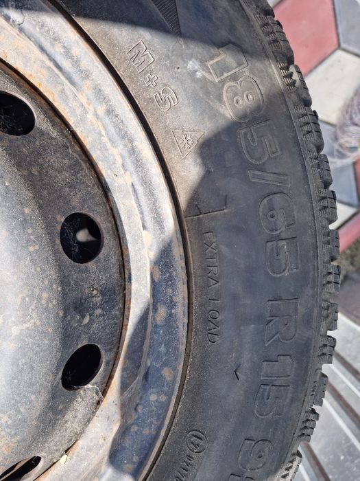Anvelope Taurus Ms 185 65 r15 cu jante de Tablă  4x100