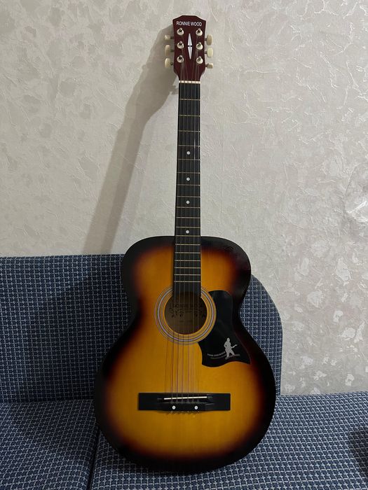 Акустическая гитара Ronnie Wood