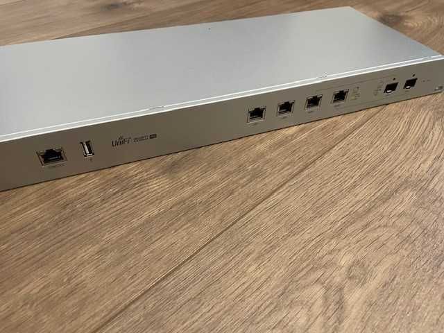 Ubiquiti USG PRO 4