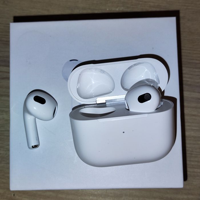 AirPods 3 новые, в упаковке