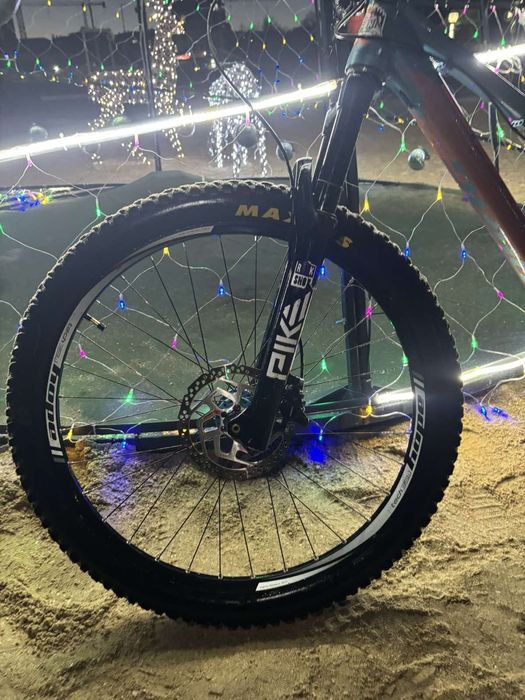 Продаваме Drag  C1 custom