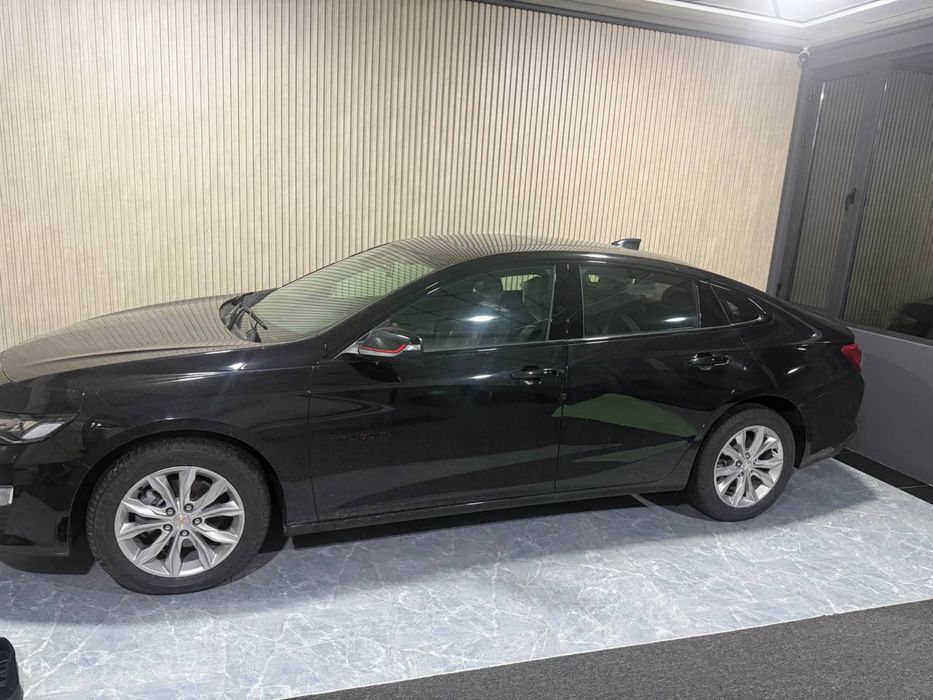 Srochna sotiladi malibu xl