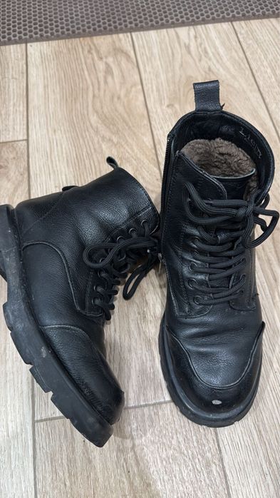 Отдам даром, все на 35 размер