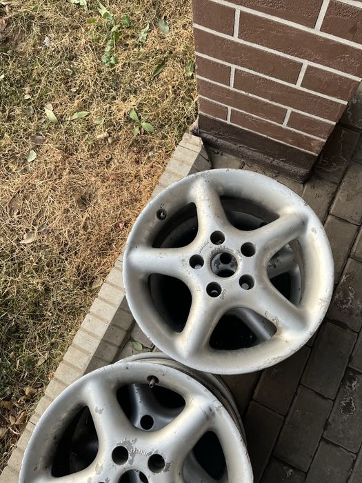 Диска R 15 в хорошем состоянии оригинал